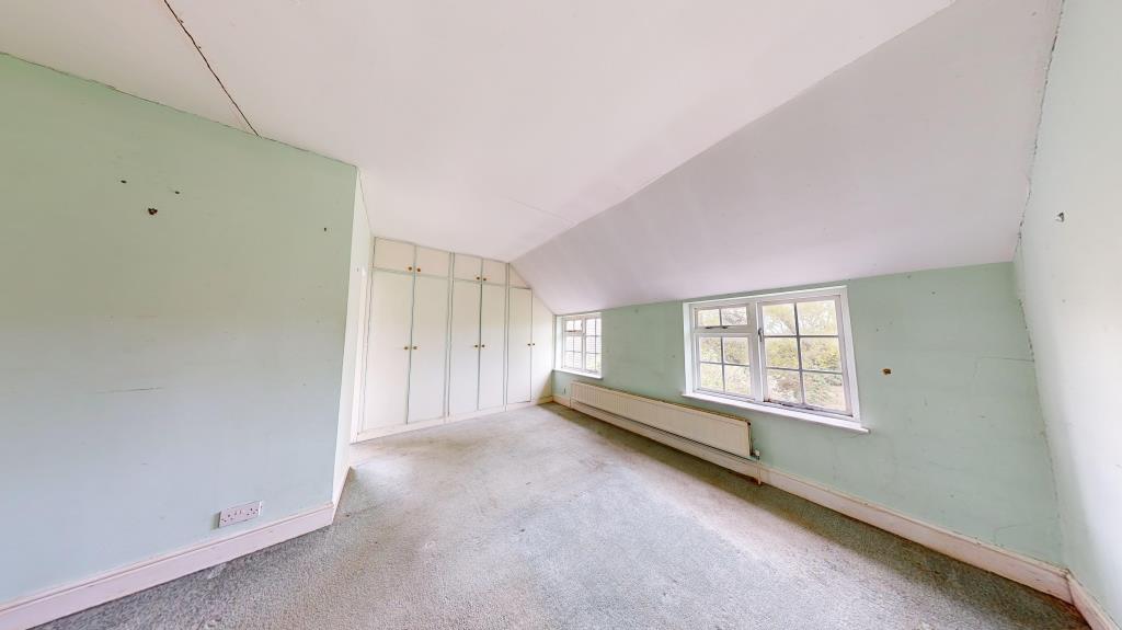 Lot: 2 - SIX-BEDROOM DETACHED HOUSE WITH APPROXIMATELY THREE ACRES OF LAND - Bedroom one